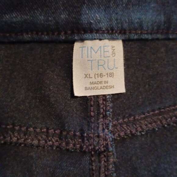 Time and Tru XL (16-18) indigo pull up jegging jeans - Picture 5 of 8